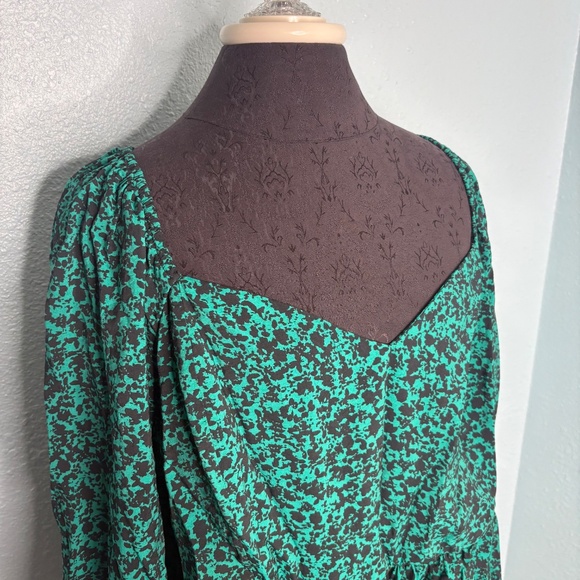 Ava Viv Plus Size Peplum Smocked Blouse - Picture 4 of 13